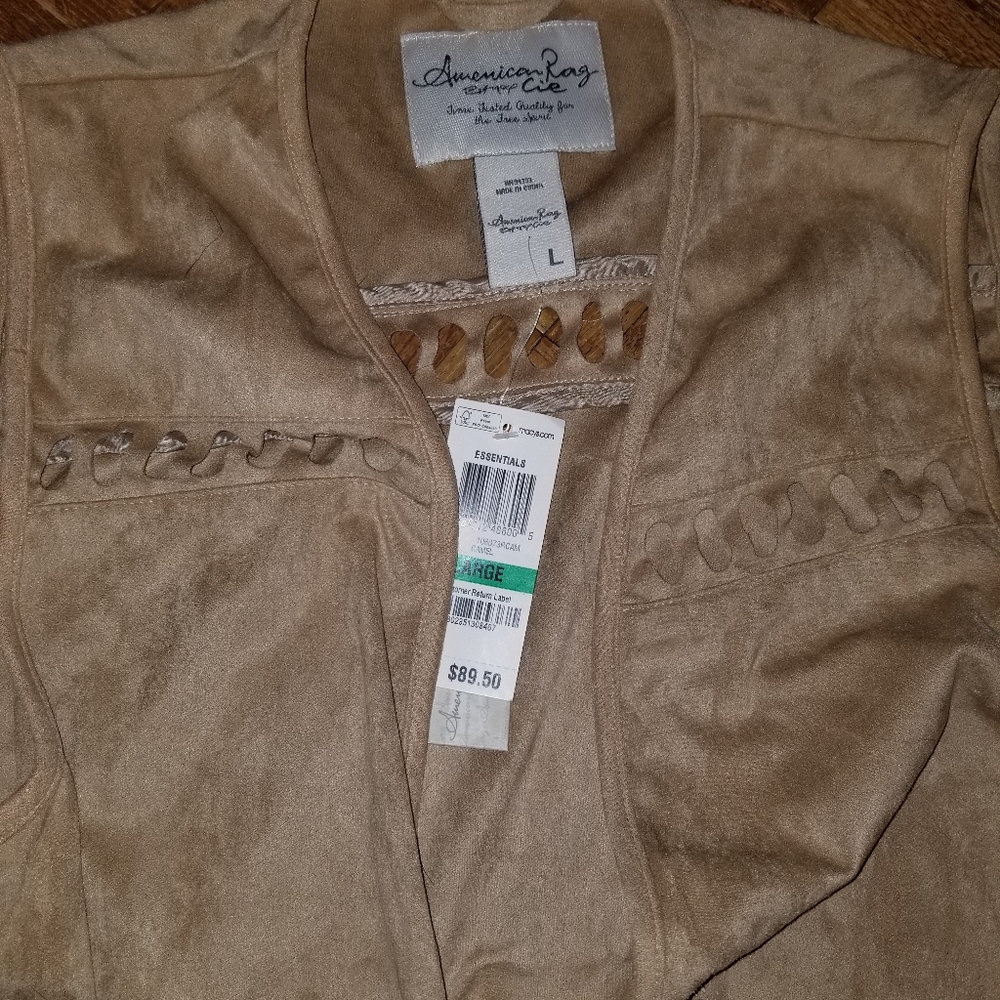 American Rag Vest - Picture 2 of 3